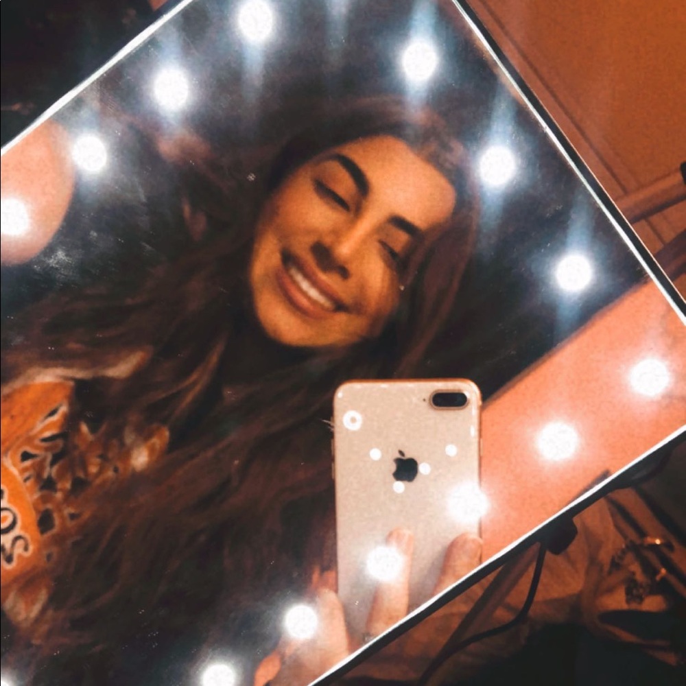 Meet your Posher, Sophia
